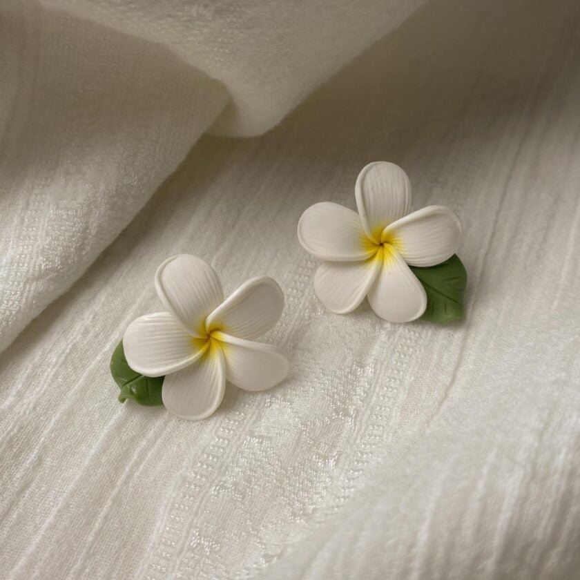 Hawaiian Plumeria Frangipani Flower White Yellow Stud Earrings
