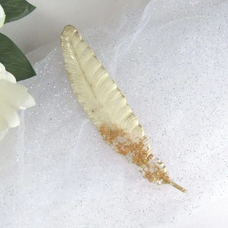 Bling On® Golden Feather Resin Bookmark – India’s No.1 Luxury Spiritual Gift 📖🪶