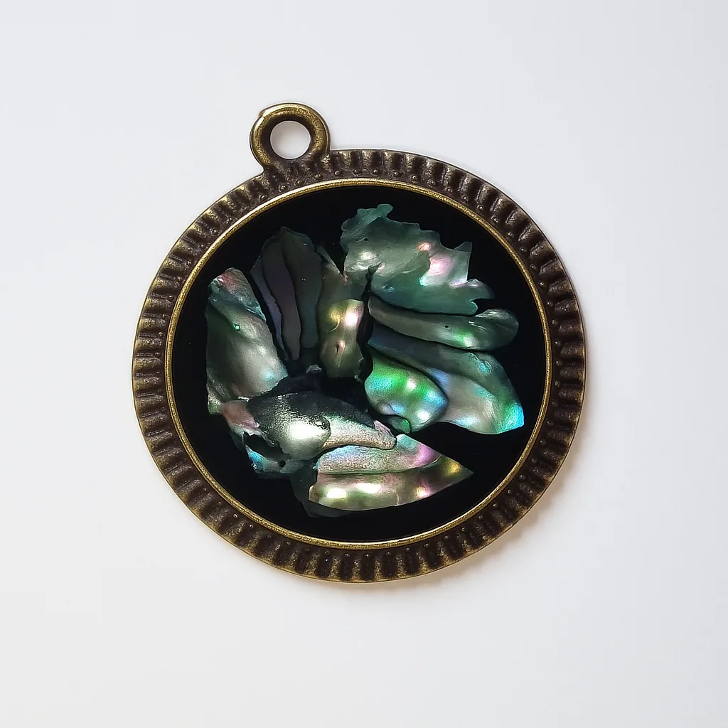 Mother-of-Pearl-Resin-Pendant-Bling-On