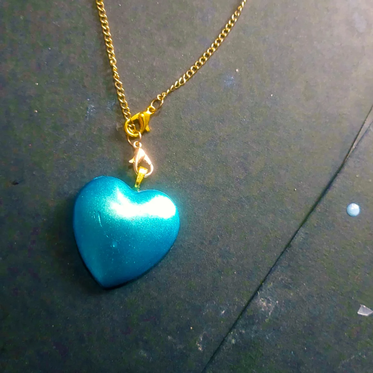 Bling On® Blue Heart Resin Pendant – Inspired by Saja Boys ‘Soda Pop’ MV India No.1 Handmade Jewellery for Gen Z & Gifting 💫 (1)
