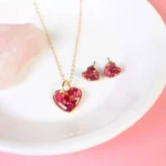 Resin Jewelry Flower Heart Pendant & Earring Set – Handmade Romance for Every Look 💕
