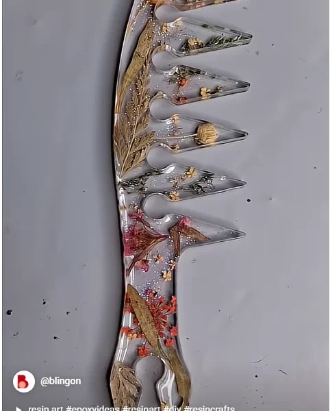 Handmade Floral Resin Comb with Botanical Design (2)